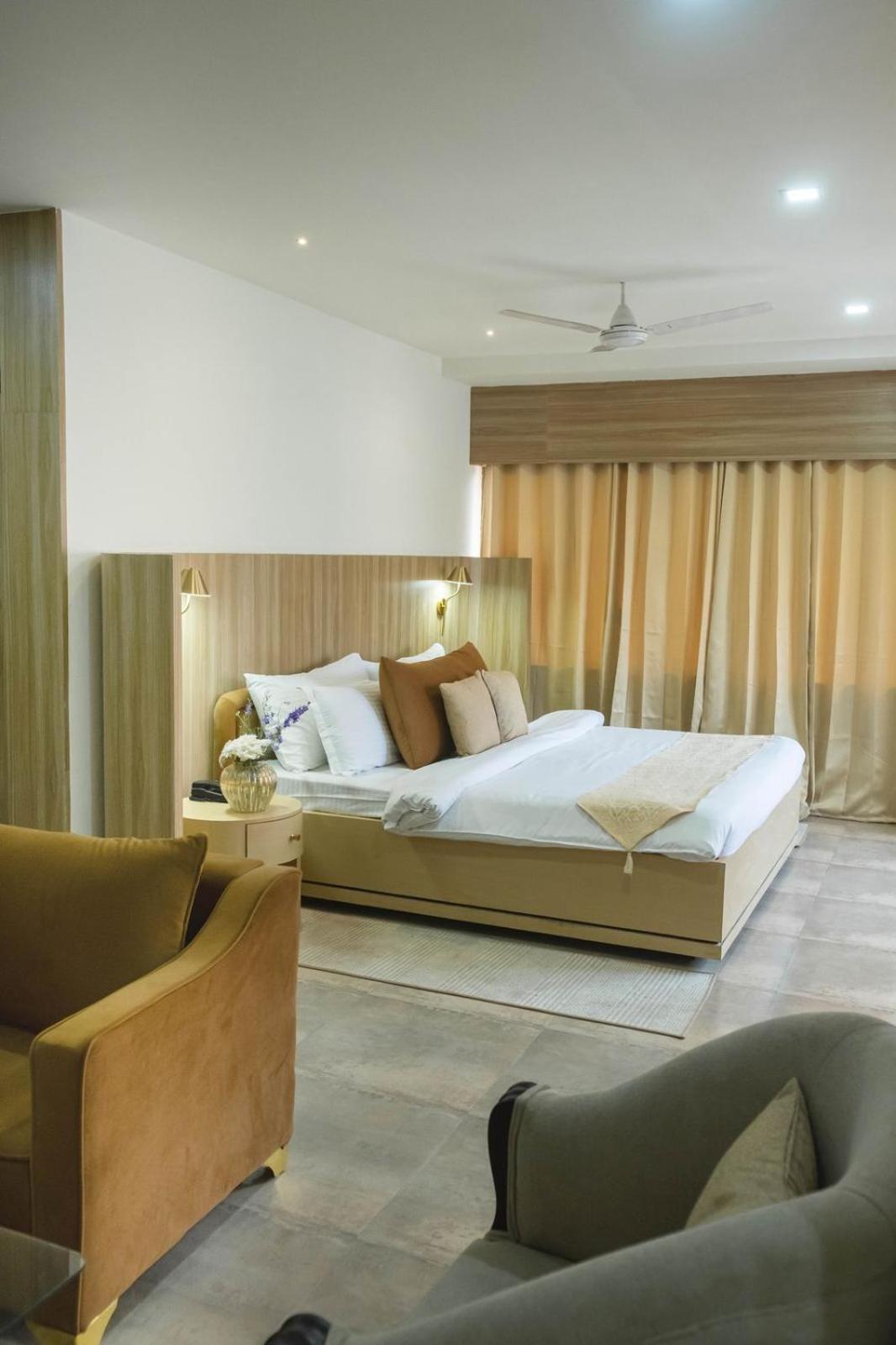 Hotel Lake Shilloi Dimāpur 外观 照片