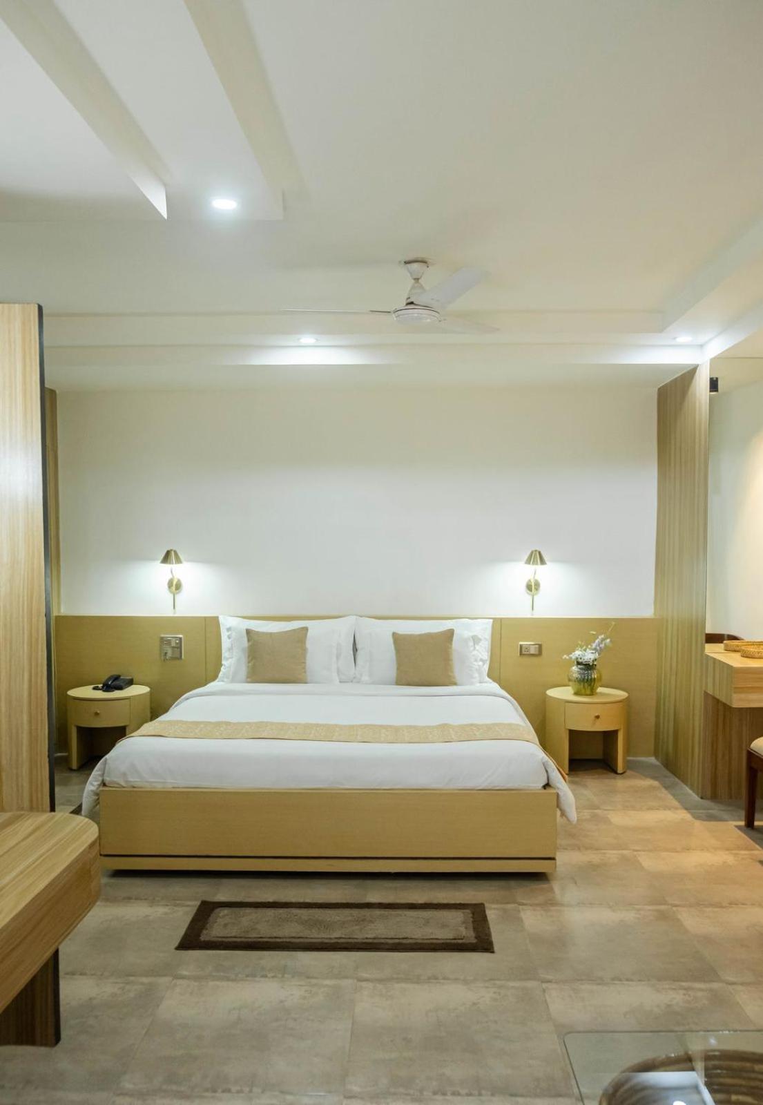 Hotel Lake Shilloi Dimāpur 外观 照片