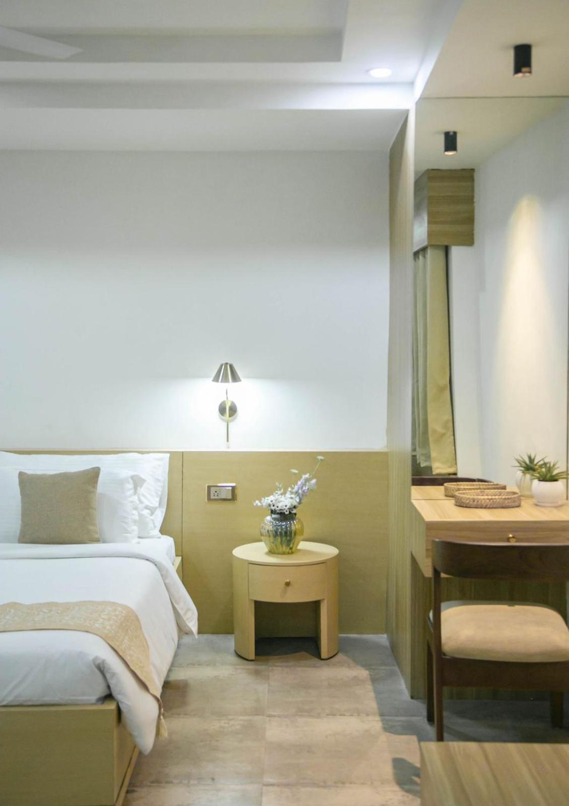 Hotel Lake Shilloi Dimāpur 外观 照片