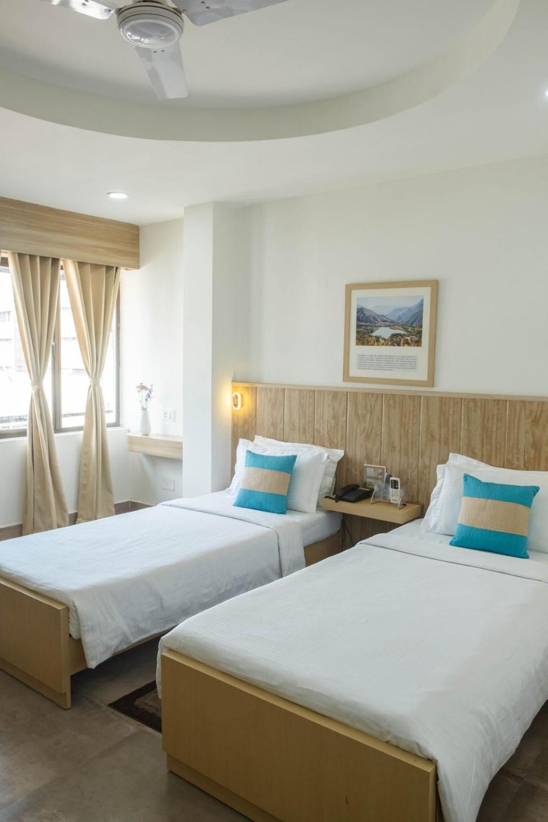 Hotel Lake Shilloi Dimāpur 外观 照片